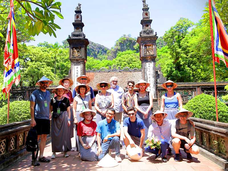 Hoa Lu - Trang An - Ninh Binh 1-Day Luxury Tour