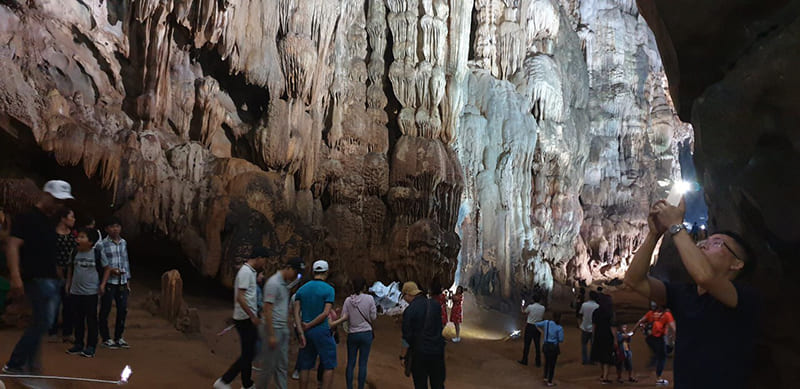 Phong Nha Tour - Vung Chua Yen Island - Bai Da Nhay