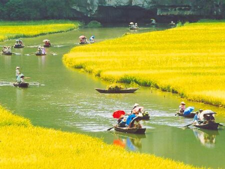 Hoa Lu - Tam Coc - Ninh Binh Adventure Tour