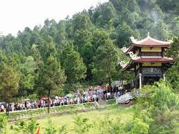 1-Day Quang Binh Tour - Vung Chua Yen Island & Da Nhay