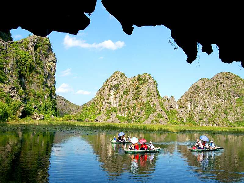 Hoa Lu - Trang An - Ninh Binh 1-Day Luxury Tour