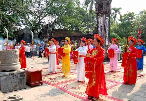 Hoa Lu Festival Ninh Binh